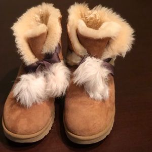 COPY - Uggs Gita Chestnut Size 9 New No Box